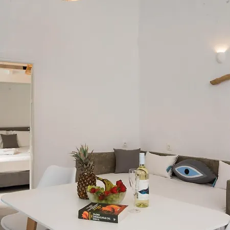 New In The Heart Of - 3 Mykonos Town