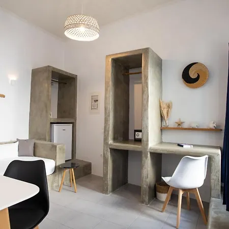 New In The Heart Of - 3 * Mykonos Town